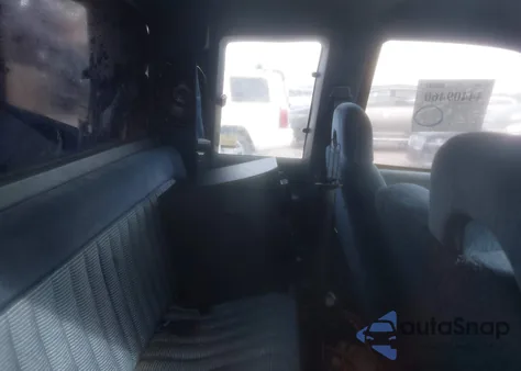 1994 GMC Sierra C1500 z USA, uszkodzony, nr VIN 2GTEC19ZXR1515545